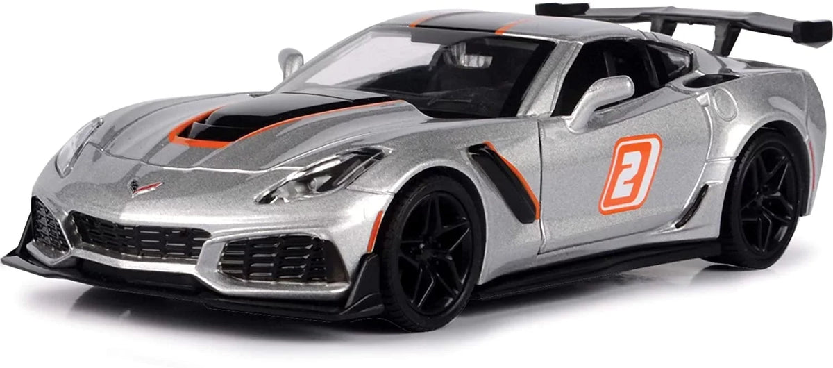 2019 Chevy Corvette ZR1 #2; Silver - Motor Max 73785SV - 1/24 scale Diecast Model Toy Car