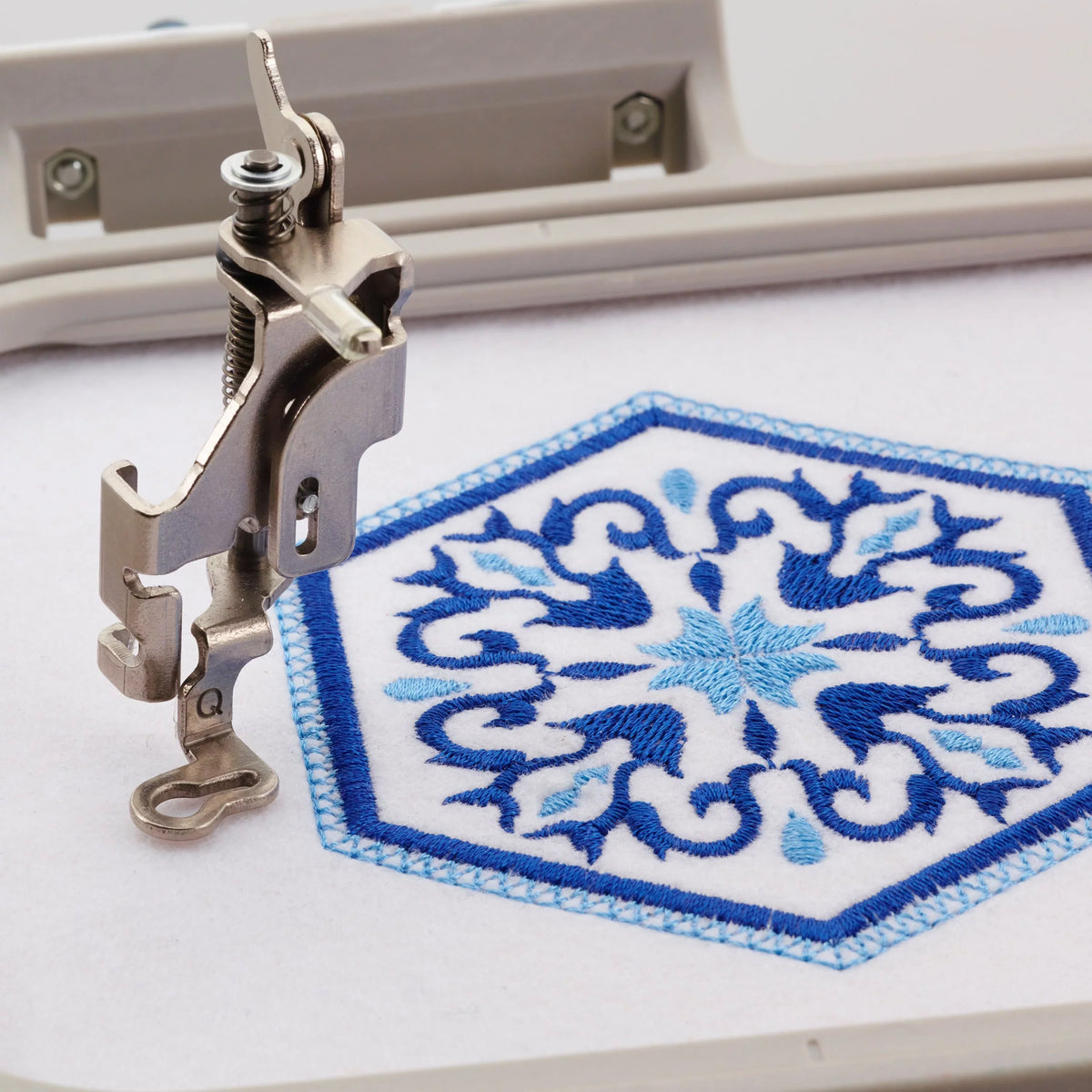Brother SE625 Computerized Sewing and Embroidery Device with LCD